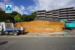 3号棟。現地（2026年10月14日）撮影。キッチンから洗面・ランドリールームへ一直線。買い物をしまうパントリーも隣接し、家事が途切れないゆとりある4LDK＾＾