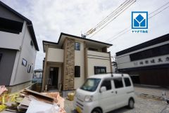 現地（2026年6月16日）撮影。南郷小学校徒歩4分とお子様が通学しやすい環境です＾＾