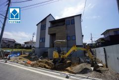 現地（2026年3月24日）撮影。三苫駅徒歩13分、都心へのアクセス良好。スーパーやコンビニなども近く周辺環境充実。快適でゆとりのある生活空間で新生活を始めましょう^^