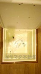 キッチンにある床下収納は、居住スペースを減らさずに買い置きの調味料や非常食などを保管することができます。