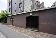 ゴミ置き場。