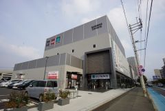 ガーデンズ千早店