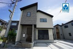 JR土井駅徒歩6分、都心へのアクセス良好。スーパーやコンビニなども近く周辺環境充実。快適でゆとりのある生活空間で新生活を始めましょう^^