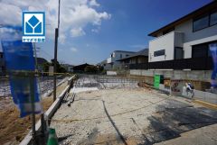 現地（2026年8月3日）撮影。3沿線利用可。千早駅徒歩13分＾＾舞松原小学校徒歩8分、多々良中学校徒歩7分＾＾
