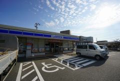 ローソン　東福間駅前店