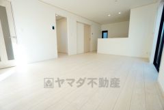 温かみのある雰囲気と、キッチンでの作業性を兼ね備え、家族の笑顔あふれる団らんのひと時をお過ごしいただける設計になっています。