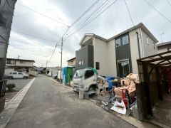 住人以外の車の進入も少なく、小さなお子様を持つご家庭にも安心です。落ち着いた住宅地内で快適な生活を実現してみませんか。
