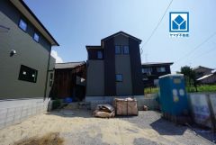 福間小学校徒歩5分＾＾スーパーやコンビニなども近く周辺環境充実。快適でゆとりのある生活空間で新生活を始めましょう^^