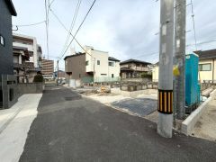 現地（2026年4月6日）撮影。住人以外の車の進入も少なく、小さなお子様を持つご家庭にも安心です。