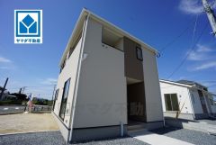 青柳小学校徒歩10分＾＾お気に入りの家具とインテリアで素敵な部屋を作りましょう。