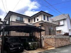 省エネ、安全性を実感できるオール電化住宅。リビング上部の高さのある吹き抜けが、ワンランク上の住まいを演出します＾＾
