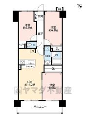 風通しの良い高層階。ちょっと窓を開けたら涼しい風が入ってきます。南西向きで陽当たりも良好です＾＾各居室収納付き。