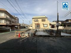 現地（2025年10月30日）撮影。2路線利用可能で都心へのアクセスの幅が広がります。毎日の通勤・通学・買い物がしやすく、快適に過ごせます。