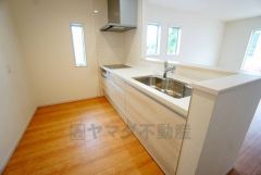 カウンタートップは耐熱性に優れており、日ごろのお掃除もふき取るだけでＯＫ。