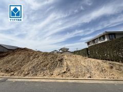 現地（2026年3月17日）撮影。美和台小学校徒歩8分＾＾長期優良住宅。お気に入りの家具とインテリアで素敵な部屋を作りましょう＾＾