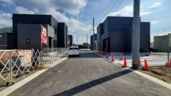 住人以外の車の進入も少なく、小さなお子様を持つご家庭にも安心です。