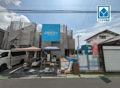 現地（2026年6月25日）撮影。三苫駅、天神行最寄りバス停徒歩8分。美和台小学校徒歩7分。毎日の通勤・通学・買い物がしやすく、快適に過ごせます。