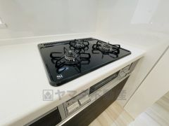 3口コンロなので、効率よくお料理が楽しめます。毎日のお料理も楽しくなりますね＾＾