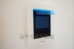 防犯性、セキュリティ対策に安心できるテレビモニター付きインターフォンです。セールスマン対策にもなり安心できます。