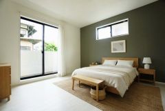家具はイメージです。主寝室としてお使いいただけそうなこちらのお部屋は、日当たりが良く、爽やかな風を感じて起きる朝は、快適生活の始まりに。