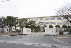 多々良中学校。