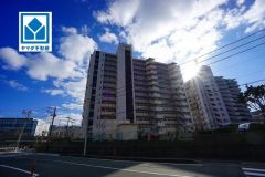 福工大前駅まで徒歩3分の＾＾毎日の通勤・通学・買い物がしやすく、快適に過ごせます。ペットと一緒に快適な新生活をスタート出来ますよ＾＾