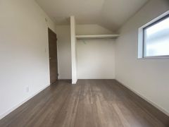 同仕様写真。ストレージルームは収納スペースとしてはもちろん、ワークスペースやキッズスペースなど多目的に活用することが出来ます。