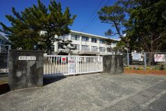 西戸崎小学校