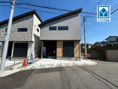 若宮小学校まで徒歩7分と近く、お子様も無理なく通えます。快適でゆとりのある生活空間で新生活を始めましょう^^
