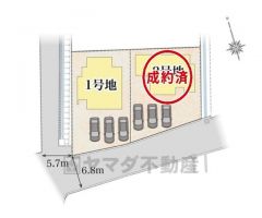 1号棟。2号棟成約済。カースペース並列3台分あり＾＾