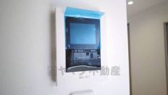 防犯性、セキュリティ対策に安心できるテレビモニター付きインターフォンです。セールスマン対策にもなり安心できます。