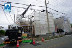 現地（2026年9月7日）撮影。角地。全居室2面採光。陽当たり、風通し良好＾＾ウォークインクローゼット完備＾＾荷物が多くても安心です＾＾