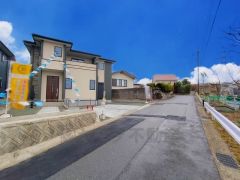 大型車の通行が少なく、騒音や振動が少ないので静かで快適な生活を送れます。