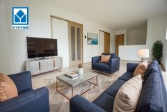 家族が集まる開放的なリビング。思い思いの時間を過ごしたり食事をしたり、素敵な団らんの場になりますね。家具はイメージです。