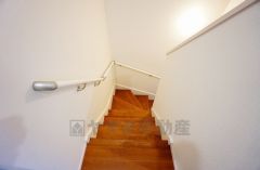 同仕様写真。リビングイン階段なので、ご家族が顔を合わせる機会が自然に多くなります。