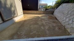 お子様と公園に行けない日も、のびのびお庭で遊べるのがうれしいですね。ガーデニングやお子様のプールなど大活躍です＾＾