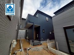 若宮小学校まで徒歩2分と近く、お子様も無理なく通えます。快適でゆとりのある生活空間で新生活を始めましょう^^