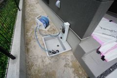 お庭に外水栓付き。庭掃除や植物への水やり、お子様用のプールなど大活躍すること間違いなし。ペットを飼われているご家族様にもオススメです＾＾