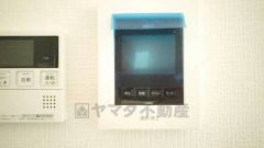 防犯性、セキュリティ対策に安心できるテレビモニター付きインターフォンです。セールスマン対策にもなり安心できます。