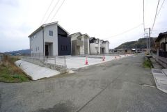 大型車の通行がなく、騒音や振動が少ないので静かで快適な生活を送れます。