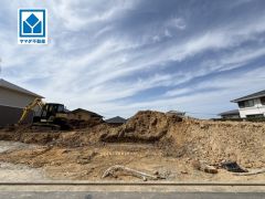 現地（2026年3月17日）撮影。美和台小学校徒歩8分＾＾長期優良住宅。お気に入りの家具とインテリアで素敵な部屋を作りましょう＾＾