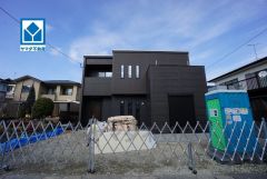 現地（2026年2月4日）撮影。イオンモール福津まで車で7分（4.6ｋｍ）。お気に入りの家具とインテリアで素敵な部屋を作りましょう。