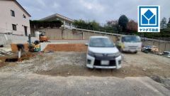 現地（2025年11月26日）撮影。舞松原小学校徒歩3分と近く、無理なく通学しやすい環境です＾＾お気に入りの家具とインテリアで素敵な部屋を作りましょう。