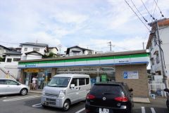 ファミリーマート　春日白水ヶ丘