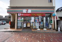 セブンイレブン　宗像自由ヶ丘店