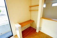 スタディカウンターはお子様のお勉強スペースとしてはもちろん、ネット環境設置コーナーとしても活用出来ます。